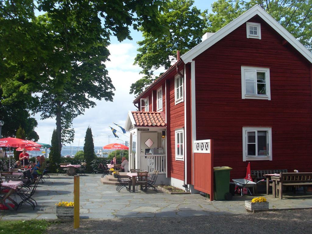 Strandterrassen Hostel Ґренна Екстер'єр фото