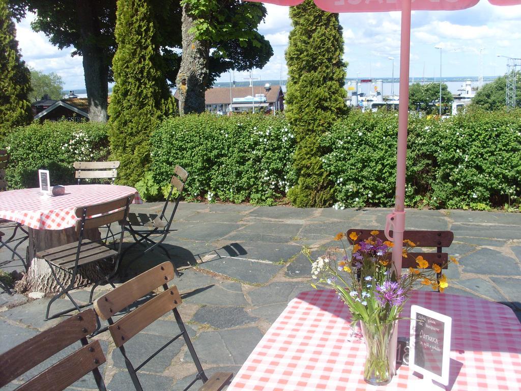 Strandterrassen Hostel Ґренна Екстер'єр фото
