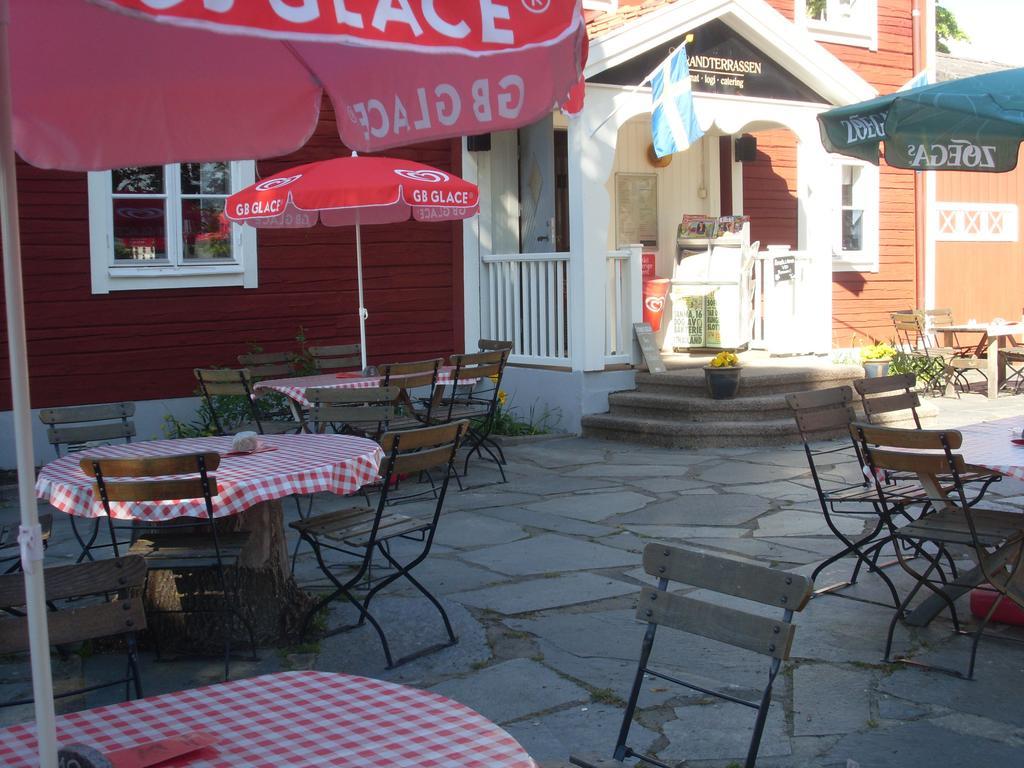 Strandterrassen Hostel Ґренна Екстер'єр фото