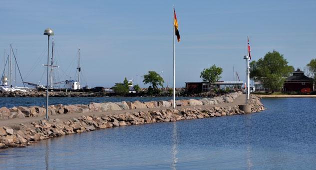 Strandterrassen Hostel Ґренна Екстер'єр фото